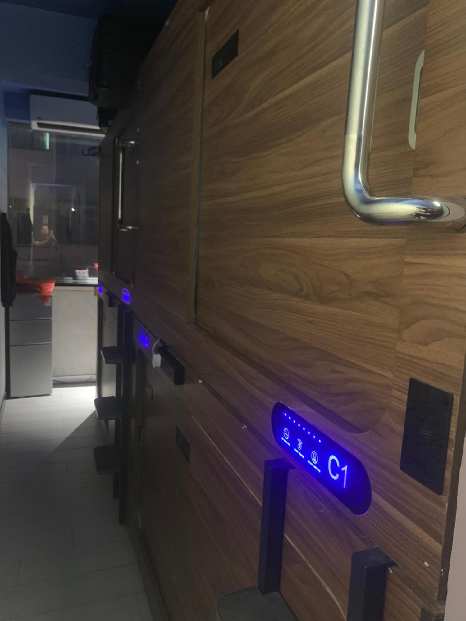 Sleep Cubee Hostel 香港 エクステリア 写真